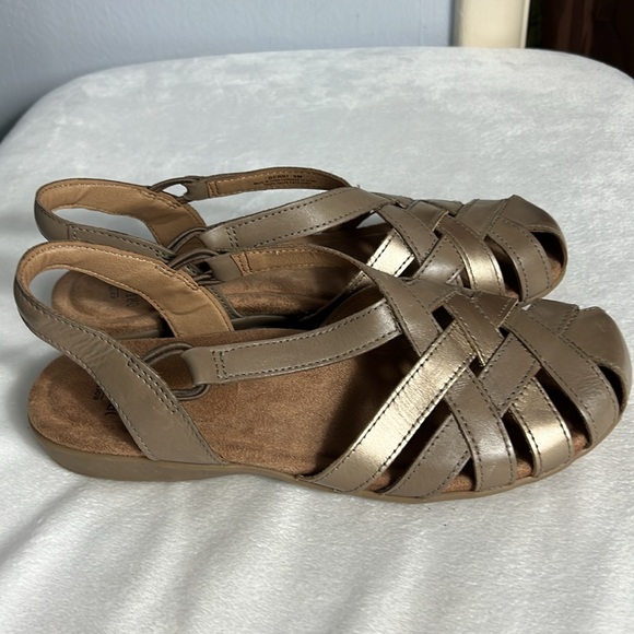 Earth Origins Berri New without Box Taupe Fisherman Slip On Sandals 9M - Picture 2 of 9